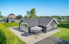 3 Bedroom Cozy Home In Børkop Børkop